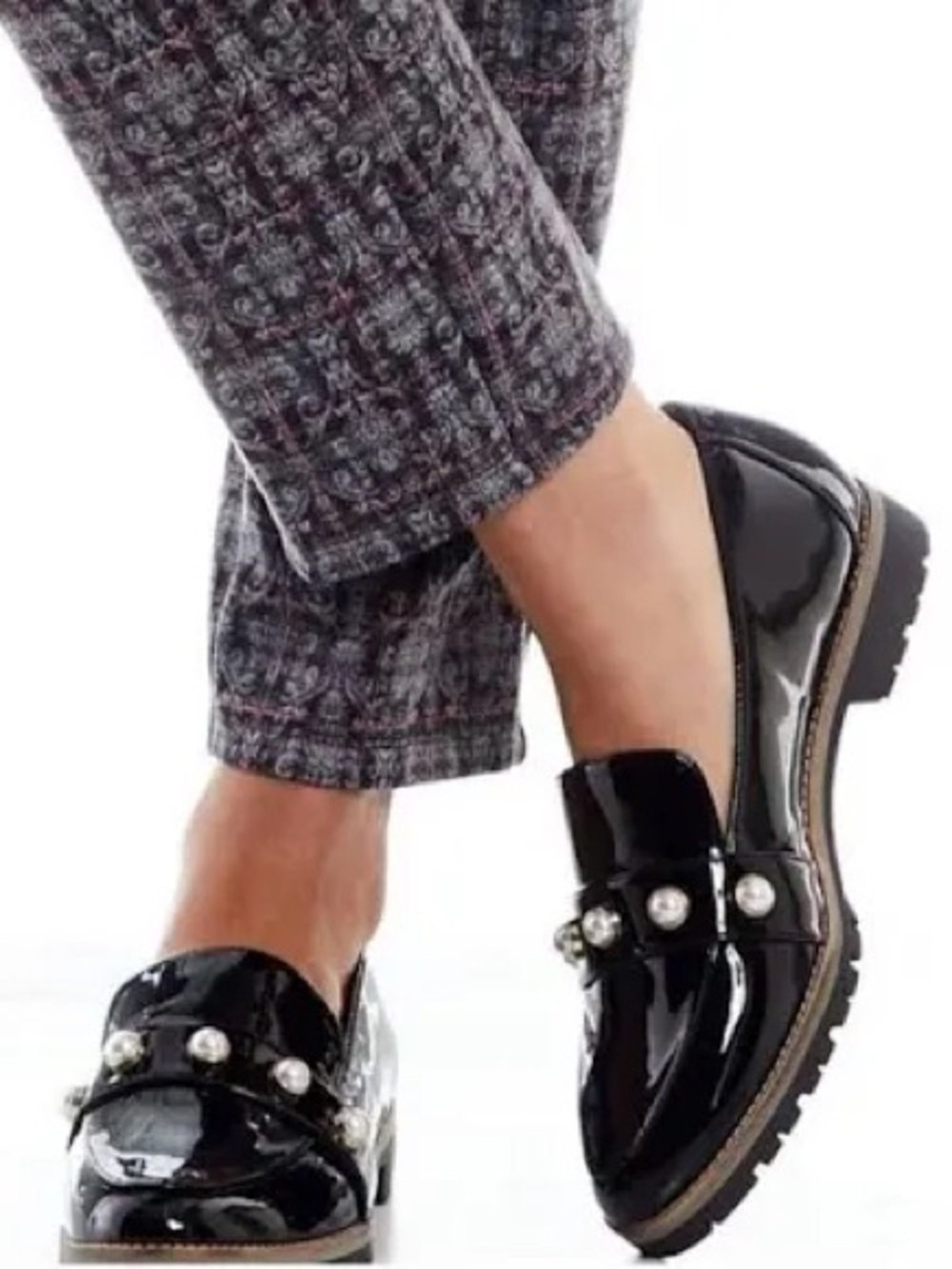 Alex Marie Black Patent Pearl-Accent Loafers. Size 8M
